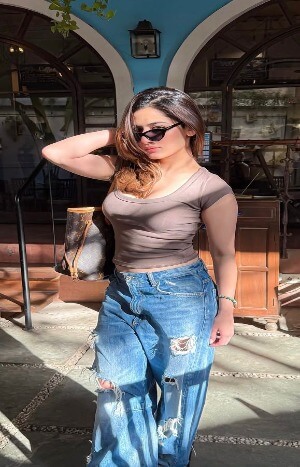 VIP call girl in Raipur